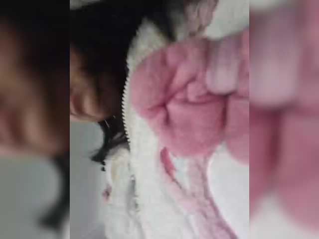 Selinababy99's BongaCams show and profile