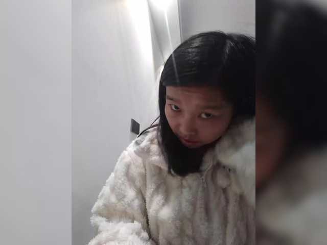 Selinababy99's BongaCams show and profile