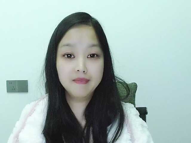 Selinababy99's BongaCams show and profile