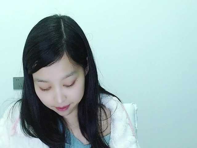 Selinababy99's BongaCams show and profile