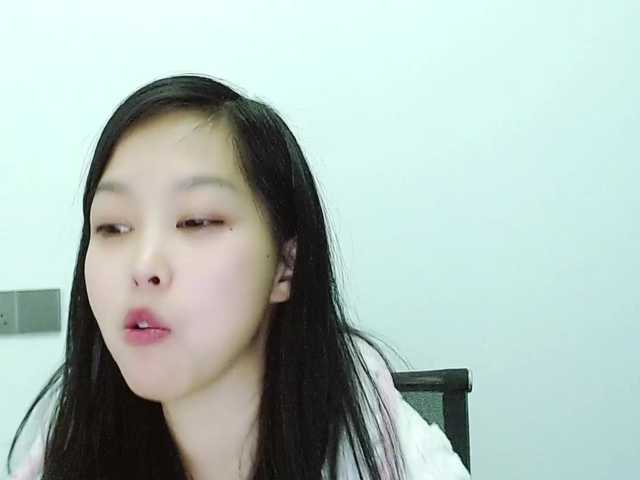 Selinababy99's BongaCams show and profile