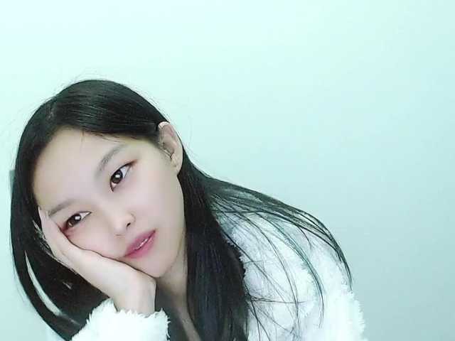 Selinababy99's BongaCams show and profile