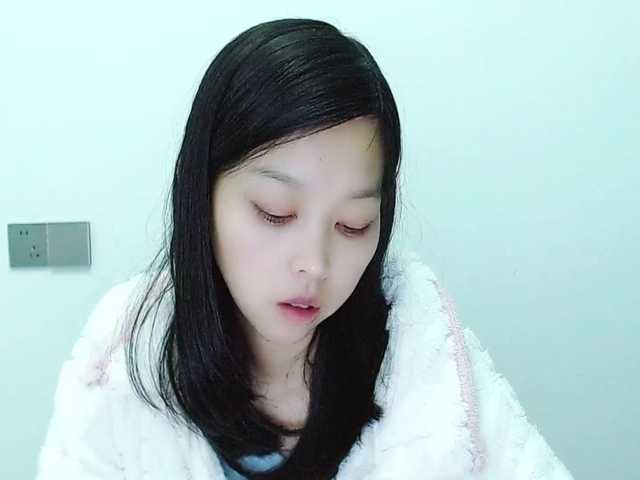 Selinababy99's BongaCams show and profile