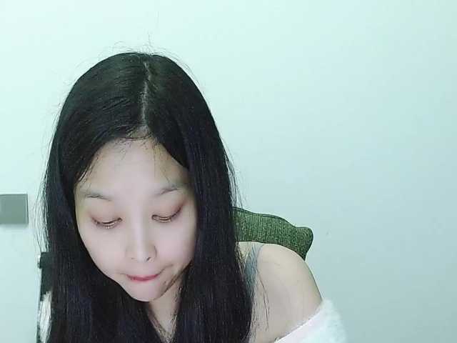 Selinababy99's BongaCams show and profile