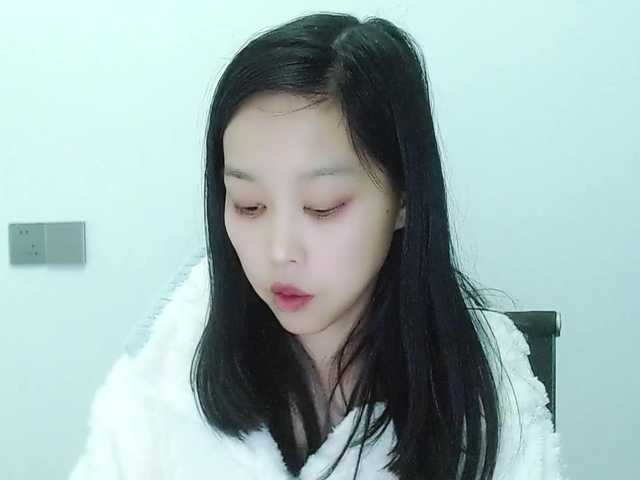 Selinababy99's BongaCams show and profile