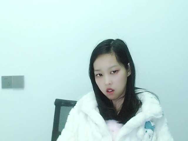 Selinababy99's BongaCams show and profile