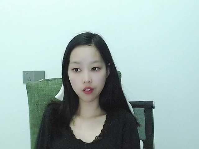 Selinababy99's BongaCams show and profile