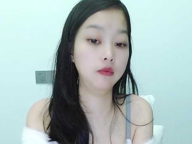 Selinababy99's BongaCams show and profile