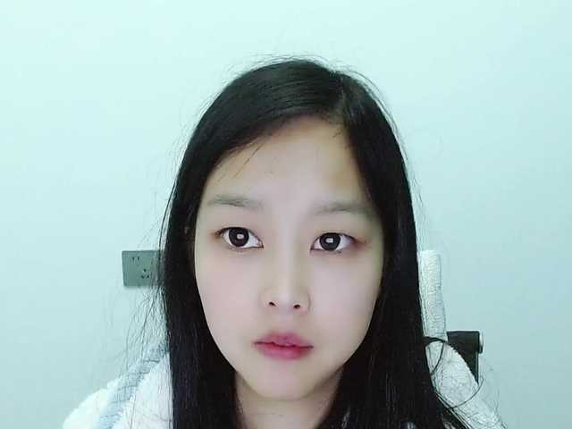 Selinababy99's BongaCams show and profile