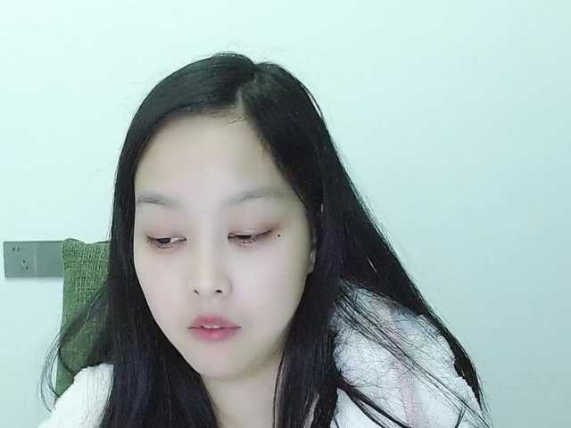 Selinababy99's BongaCams show and profile