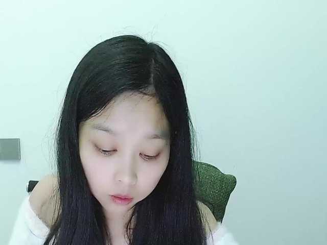 Selinababy99's BongaCams show and profile