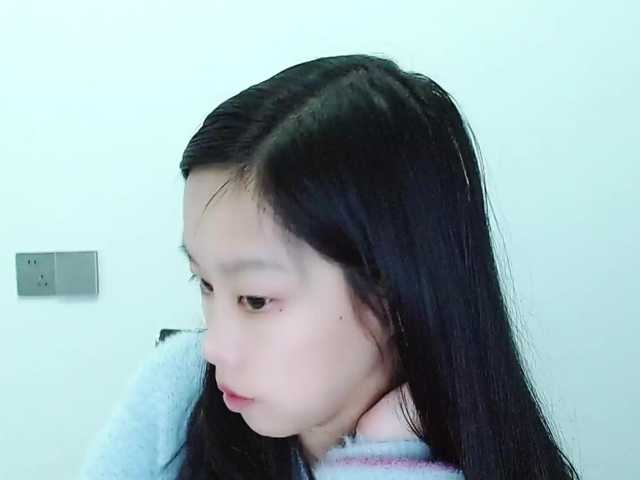 Selinababy99's BongaCams show and profile