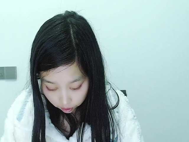 Selinababy99's BongaCams show and profile