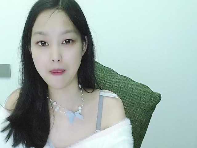 Selinababy99's BongaCams show and profile