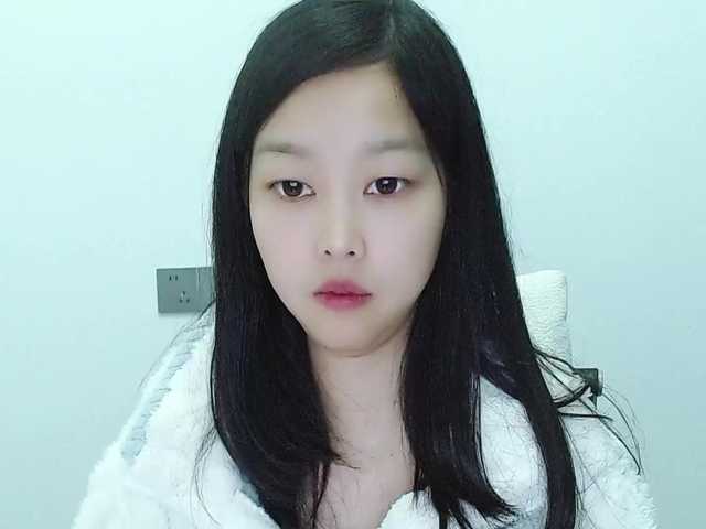 Selinababy99's BongaCams show and profile