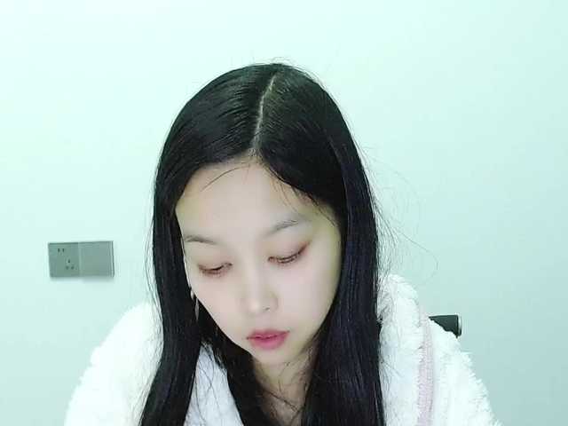 Selinababy99's BongaCams show and profile