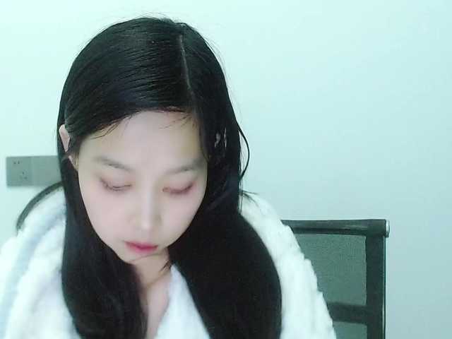 Selinababy99's BongaCams show and profile