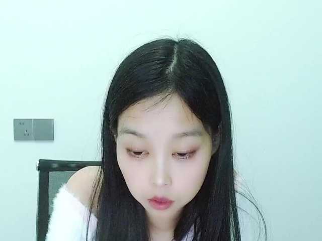 Selinababy99's BongaCams show and profile