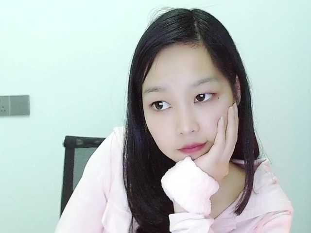 Selinababy99's BongaCams show and profile