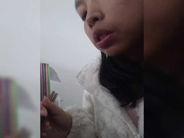 Selinababy99's BongaCams show and profile