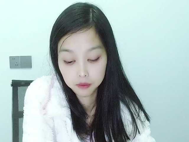 Selinababy99's BongaCams show and profile