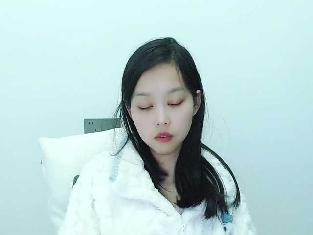 Selinababy99's BongaCams show and profile