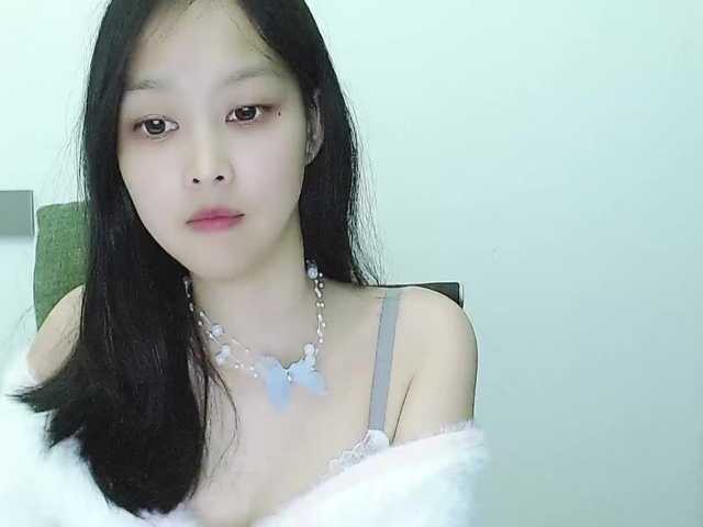 Selinababy99's BongaCams show and profile