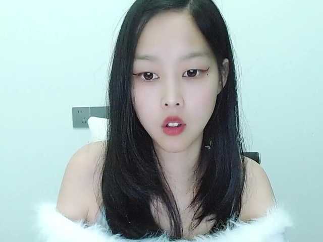 Selinababy99's BongaCams show and profile