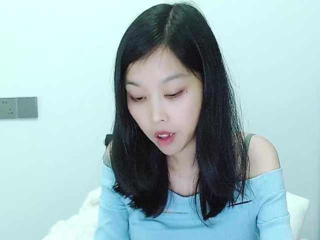 Selinababy99's BongaCams show and profile