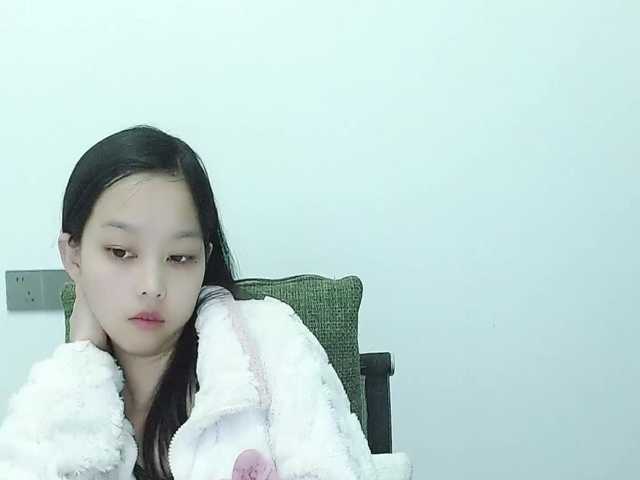 Selinababy99's BongaCams show and profile