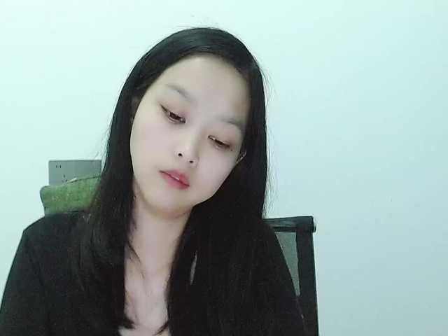 Selinababy99's BongaCams show and profile