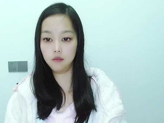 Selinababy99's BongaCams show and profile