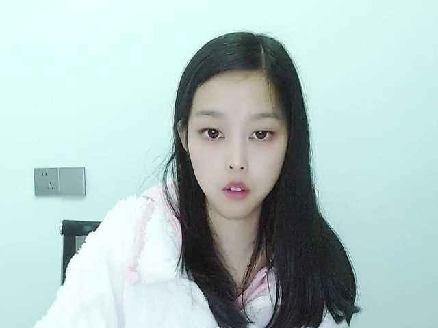 Selinababy99's BongaCams show and profile