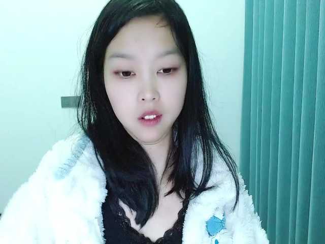 Selinababy99's BongaCams show and profile