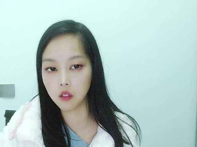 Selinababy99's BongaCams show and profile