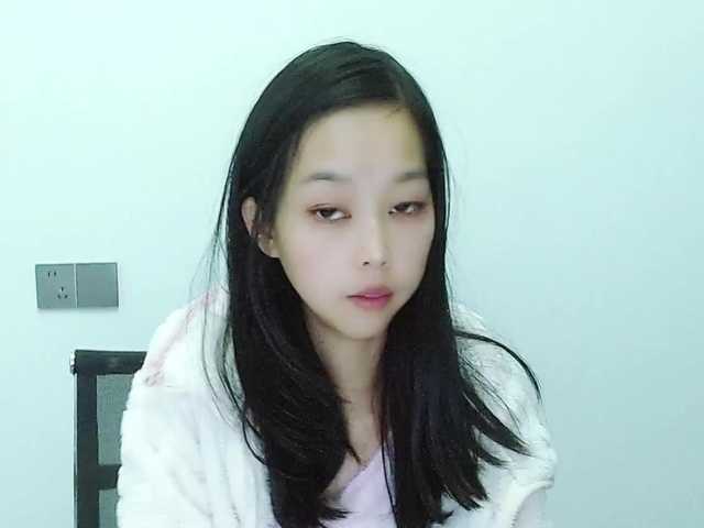 Selinababy99's BongaCams show and profile