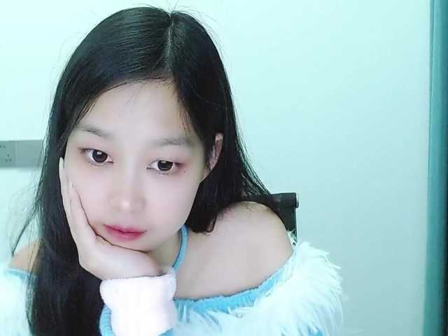 Selinababy99's BongaCams show and profile