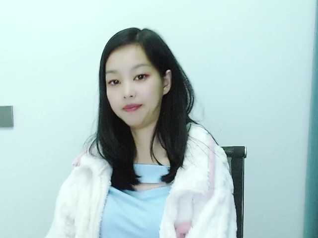 Selinababy99's BongaCams show and profile