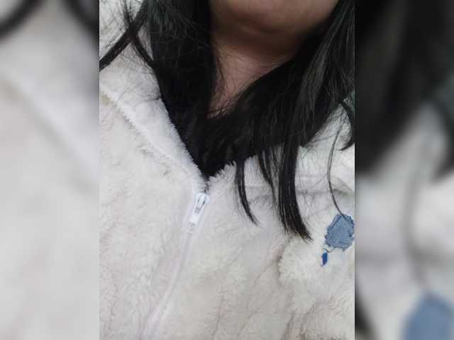 Selinababy99's BongaCams show and profile