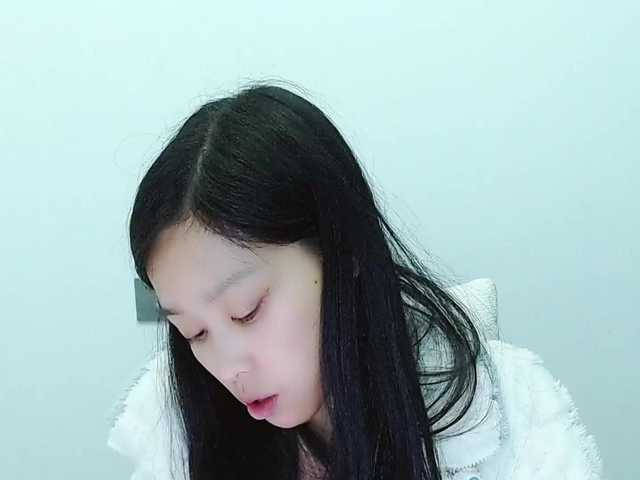 Selinababy99's BongaCams show and profile