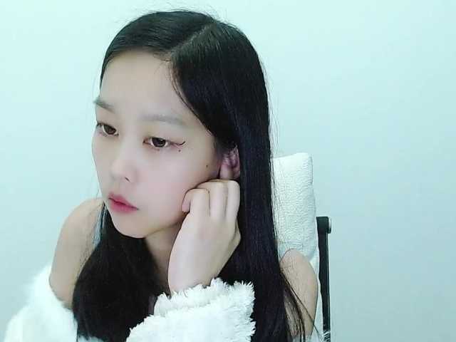 Selinababy99's BongaCams show and profile