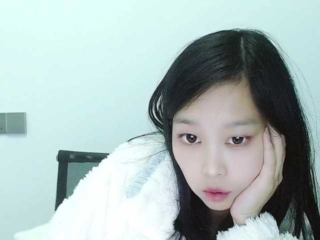 Selinababy99's BongaCams show and profile