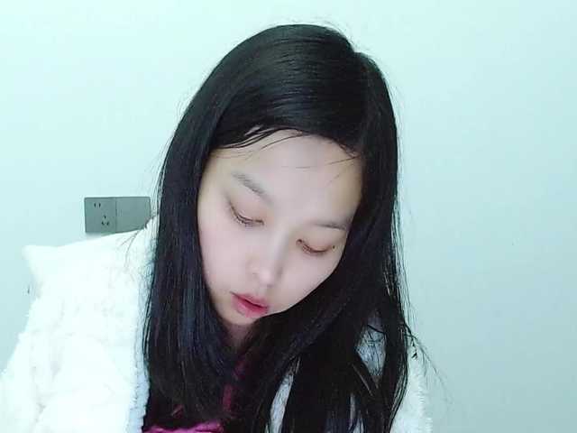 Selinababy99's BongaCams show and profile