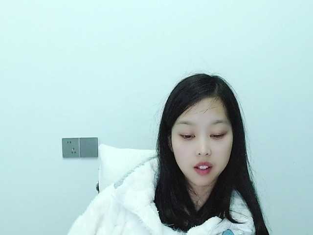 Selinababy99's BongaCams show and profile