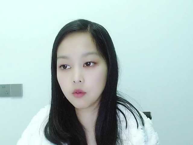 Selinababy99's BongaCams show and profile