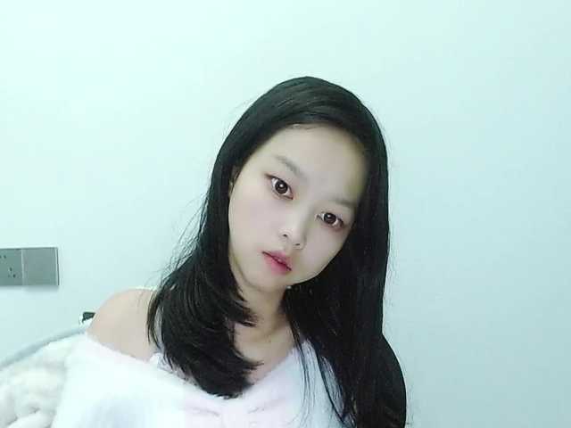 Selinababy99's BongaCams show and profile