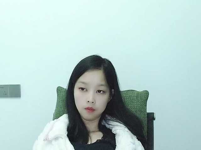 Selinababy99's BongaCams show and profile