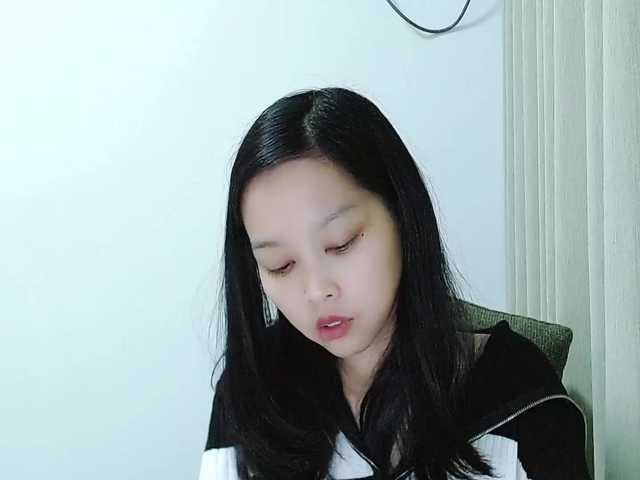 Selinababy99's BongaCams show and profile