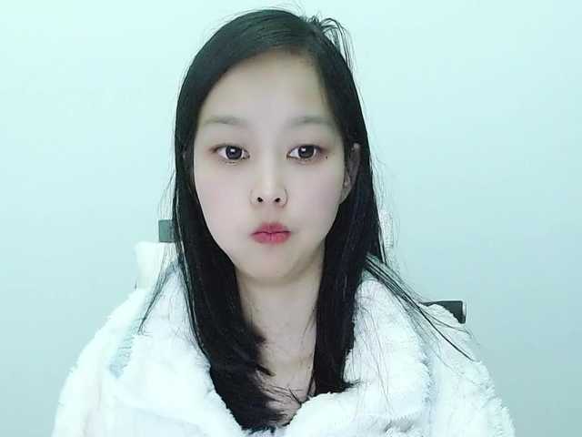 Selinababy99's BongaCams show and profile