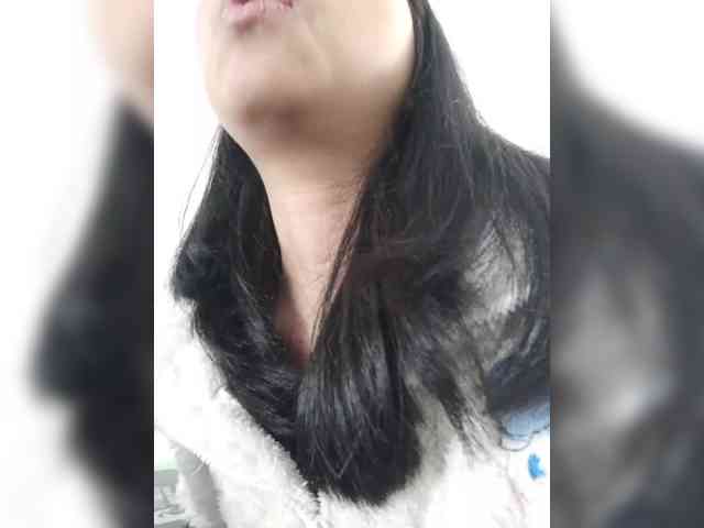 Selinababy99 Live Webcam on BongaCams